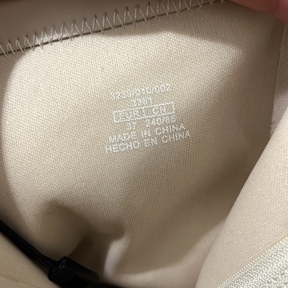 NWOT ZARA 6.5 Tan platform booties - Picture 6 of 6